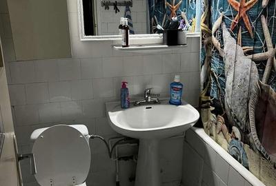 Apartament cu 3 camere decomandat în Exterior Vest