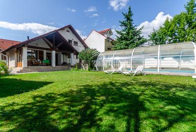 Casă individuala cu piscină și garaj, la 5 minute de Parcul Sub Arini - 1