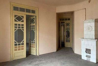 Casă cu 15 camere cu Teren 150 Mp în Rosetti - 15