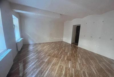 Spațiu comercial, de 172 mp, în Ultracentral - 7