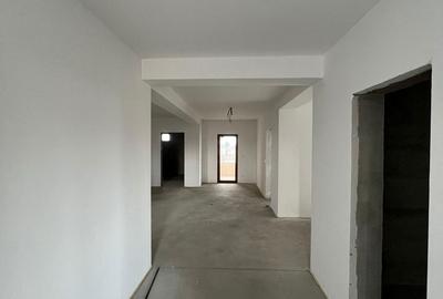 Casă cu 3 camere în Central