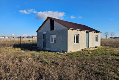 Casă cu 3 camere în Roșu - 4