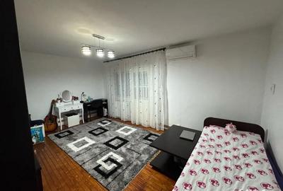 Apartament cu 3 camere decomandat în Central - 8