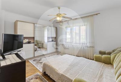 Casa singur in curte Schei - 12