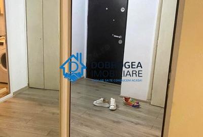 Apartament cu 3 camere decomandat în E3 - 7