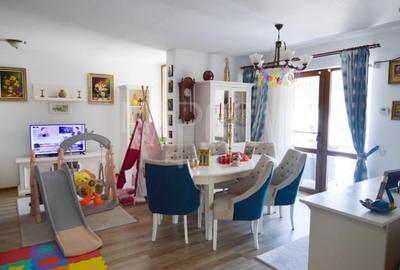 Apartament 4 camere de vanzare in Floresti - 2