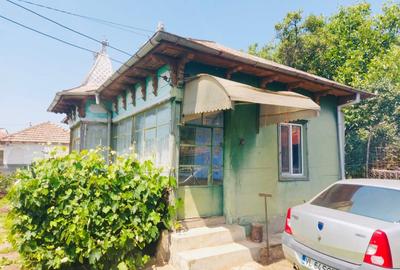 Casă cu 4 camere cu Teren 331 Mp în Central