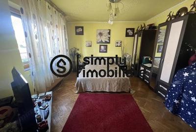 Casă cu 5 camere cu Teren 430 Mp în Central - 2