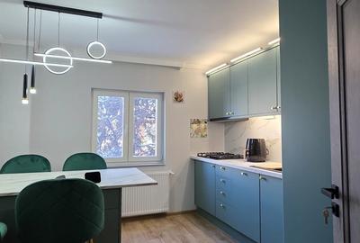 Apartament cu 3 camere, mobilat în Ultracentral