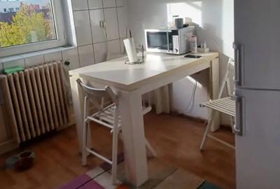 Inchiriez canera in apartament S6 - 3