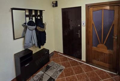 Apartament cu 3 camere decomandat în Buzaului - 3