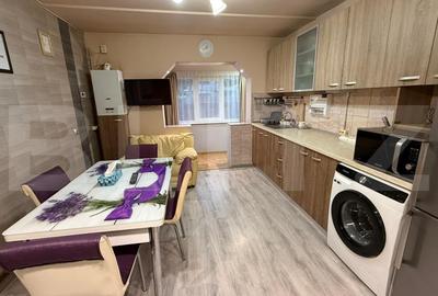 Apartament de vanzare, cu 2 camere, decomandate - 1