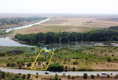 Teren langa lac Naipu - 2