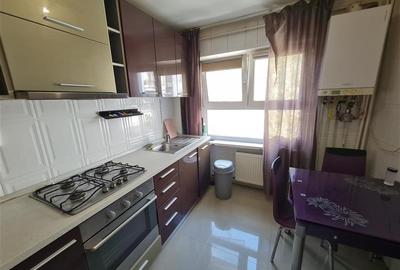 Apartament cu 3 camere semidecomandat, mobilat în Central - 9
