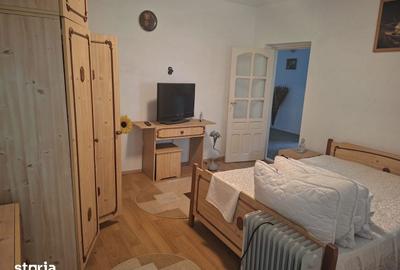 Casă cu 10 camere cu Teren 1200 Mp în Bucov - 17