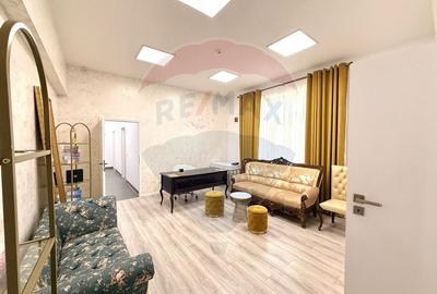 DE INCHIRIAT Spațiu comercial  100mp în zona P-ta Victoriei - 1