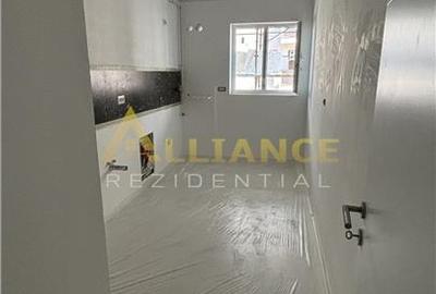 Garsoniera decomandata, etaj 2, bloc nou, M. Aparatorii Patriei - 3