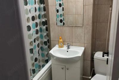 Apartament cu 2 camere decomandat în Berceni