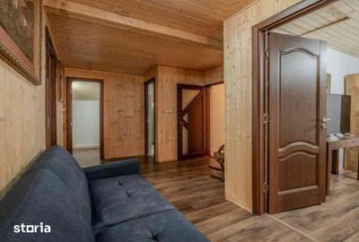 Casă cu 4 camere cu Teren 377 Mp în Central
