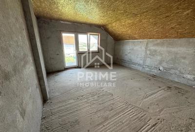 Casă cu 9 camere cu Teren 1000 Mp în Central