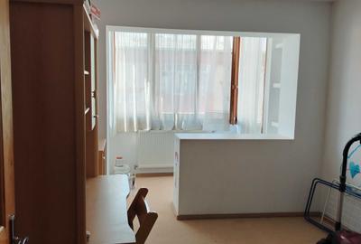Apartament cu 4 camere decomandat în Central - 7