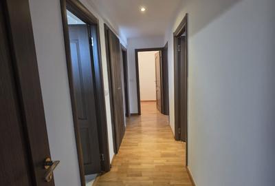 Apartament cu 4 camere decomandat, mobilat în Băneasa - 12