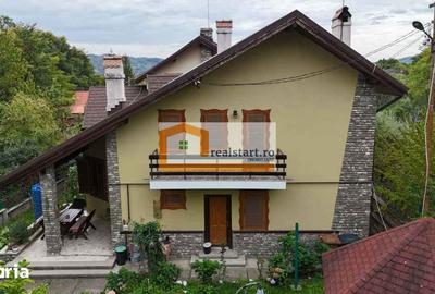Casă cu 9 camere cu Teren 1800 Mp în Central - 12