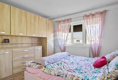 Apartament cu 2 camere decomandat în Micălaca