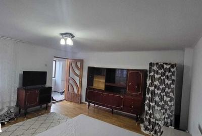 Casă cu 2 camere cu Teren 40 Mp în Central - 2