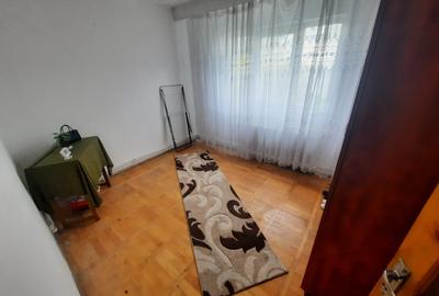 Apartament cu 4 camere, decomandat, etaj 2/4, zona Cug - 6