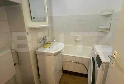 Garsoniera decomandata, balcon, zona Centrala - 6