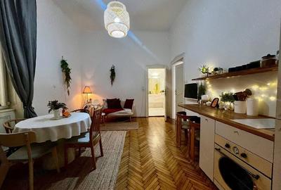Apartament cu 3 camere decomandat în Central - 2