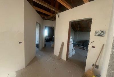 Casă cu 4 camere în Orțișoara - 7