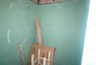 Garsoniera(pos.sp.com.)Brasov,ultra centr.str.Baritiu 9 - 3