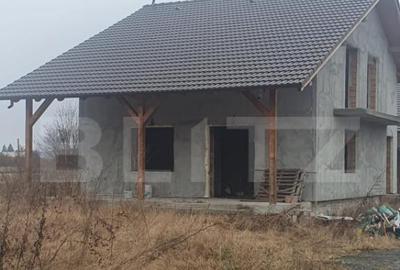 Casă cu 4 camere cu Canalizare în Stupini - 4