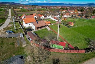 Casă cu 3 camere cu Canalizare în Exterior Est - 17