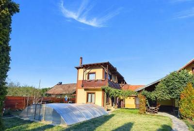 Casă cu 6 camere cu Canalizare în Budești - 2