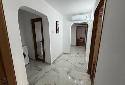 Apartament 3 camere  , zona Inspectorat Scolar, etaj 4 cu acoperis - 17