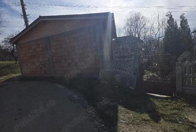 Casă cu Teren 400 Mp în Central - 3