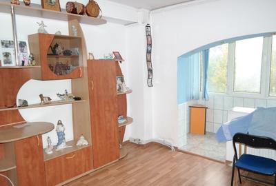 Oltenitei-Romprim,10min metrou si mall sun plaza,82mp,an 1986! - 3