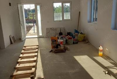 Casă cu 3 camere cu Teren 500 Mp în Pecineaga - 4