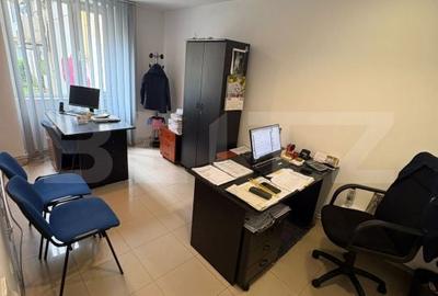 Spațiu comercial, de 85 mp, în 15 Noiembrie - 4