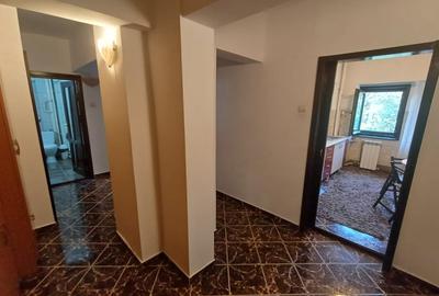 Apartament 3 camere si 2 bai, zona Pacurari - Posta, Iasi - 2