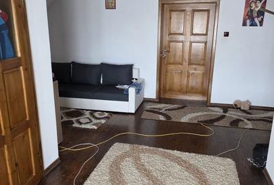 Casă cu 4 camere în Lotrioara - 1