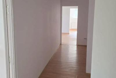 Spațiu comercial, de 222 mp, în Obor - 6