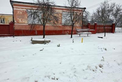 Casă cu 4 camere în Chesinț