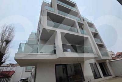 Apartament cu 3 camere decomandat în Unirii