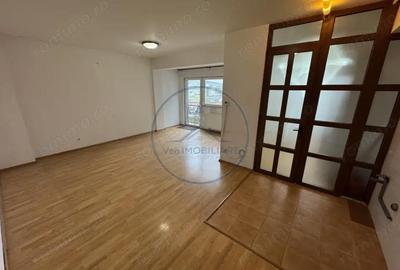 Apartament cu 2 camere semidecomandat în Sud