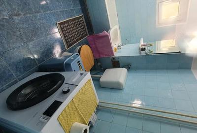 Apartament cu 3 camere semidecomandat, mobilat în Central - 1