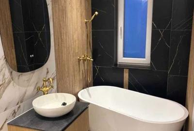 Apartament cu 3 camere semidecomandat în Central - 2